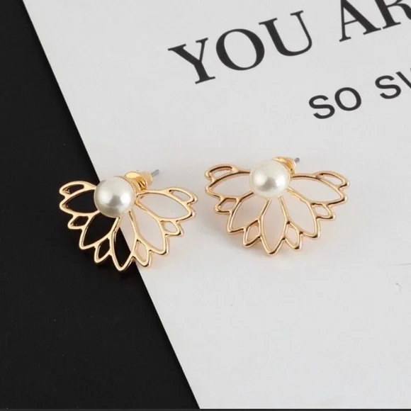 Multi-Wear Pearl Ball Lotus Earrings in Silver - Picture 3 of 5